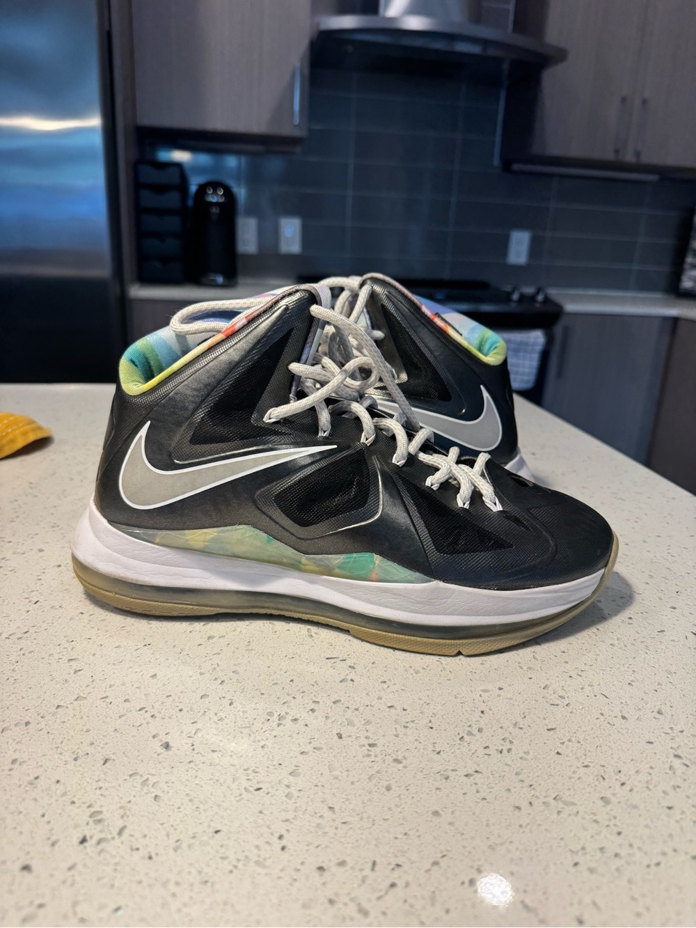 Nike LeBron 10 Prism size 8